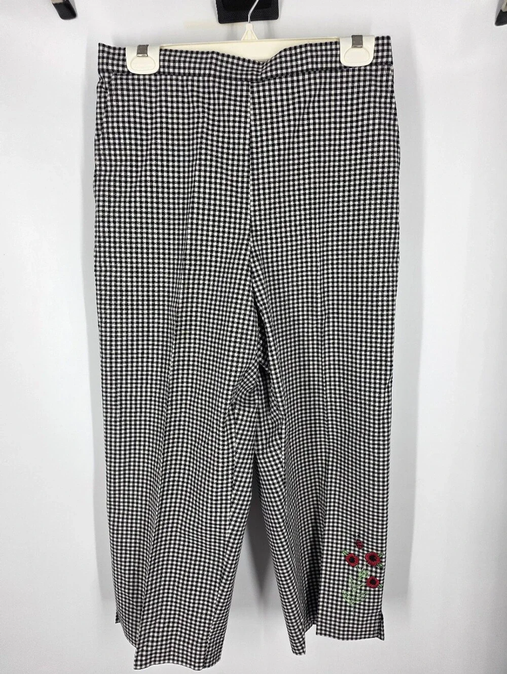 Alfred Dunner Women's Size 10 Gingham Pants Floral Embroidered Ankle Hem Black